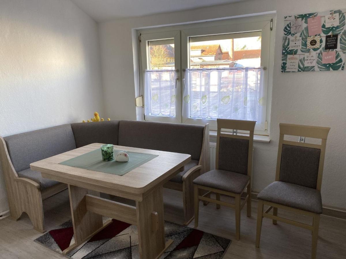 Schoene Ferienwohnung Naehe Stadtmitte Von Вилхелмсхафен Екстериор снимка